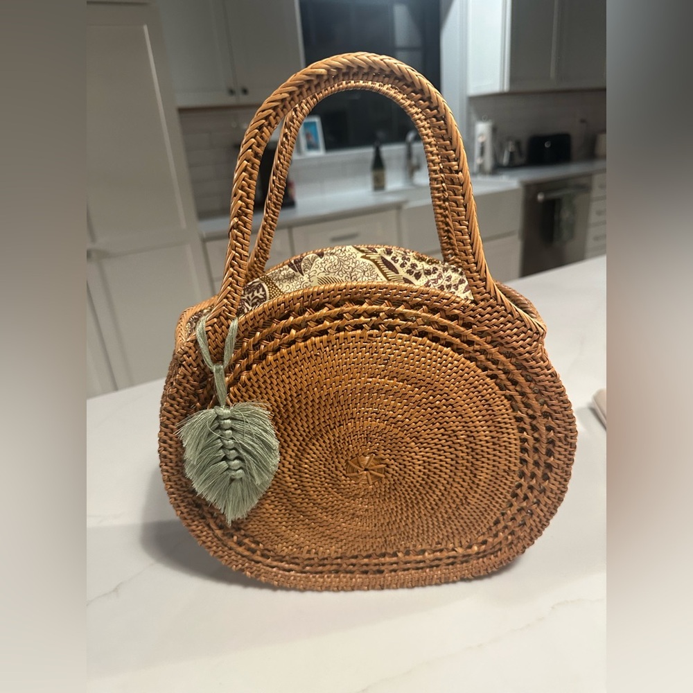 Straw/Raffia Tan Woven Bag